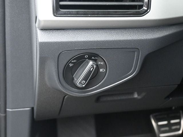 2023 Volkswagen Atlas 3.6L V6 SEL Premium R-Line