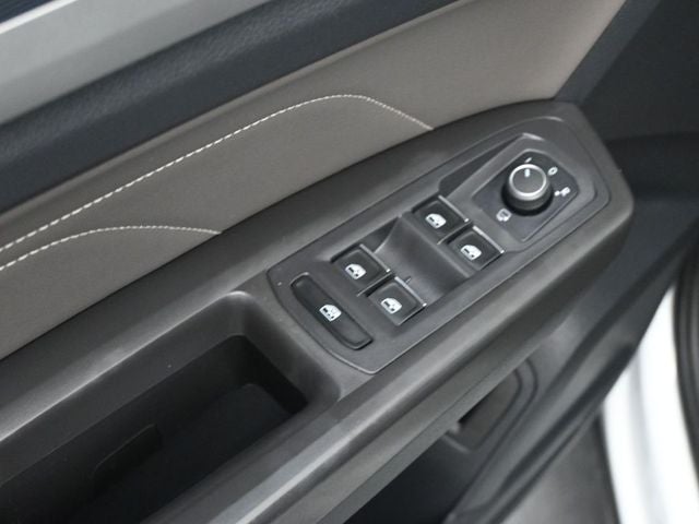 2023 Volkswagen Atlas 3.6L V6 SEL Premium R-Line