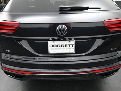 2023 Volkswagen Atlas Cross Sport 2.0T SEL R-Line