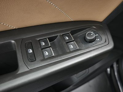 2023 Volkswagen Atlas Cross Sport 2.0T SEL R-Line