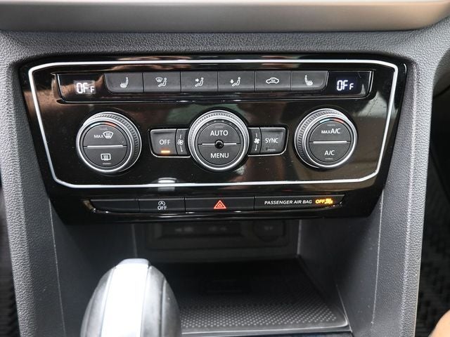 2023 Volkswagen Atlas Cross Sport 2.0T SEL R-Line