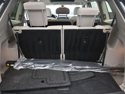 2019 Volkswagen Atlas 2.0T SE w/Technology w/Technology