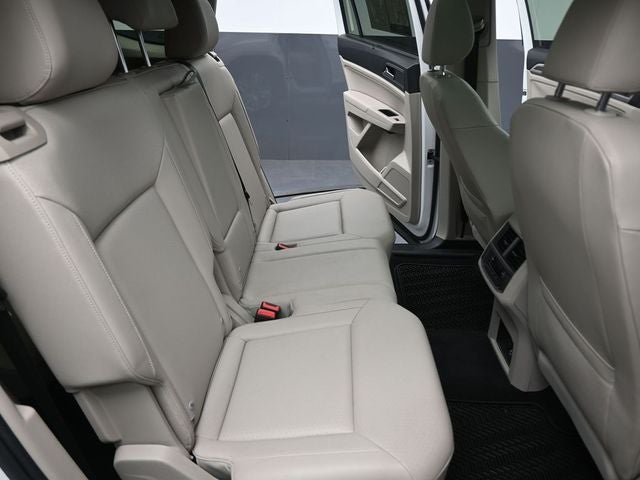 2019 Volkswagen Atlas 2.0T SE w/Technology w/Technology