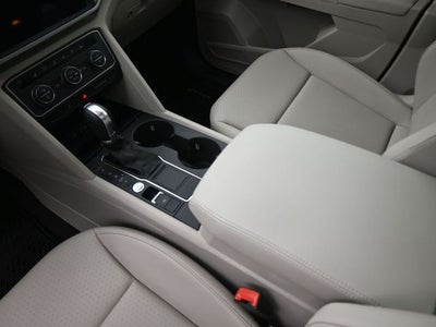 2019 Volkswagen Atlas 2.0T SE w/Technology w/Technology