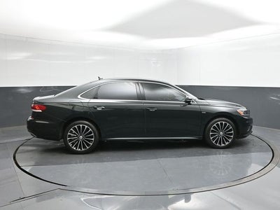 2022 Volkswagen Passat 2.0T Limited Edition