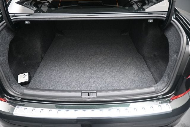 2022 Volkswagen Passat 2.0T Limited Edition