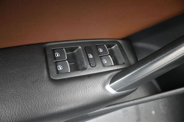 2022 Volkswagen Passat 2.0T Limited Edition