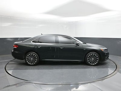2022 Volkswagen Passat 2.0T Limited Edition
