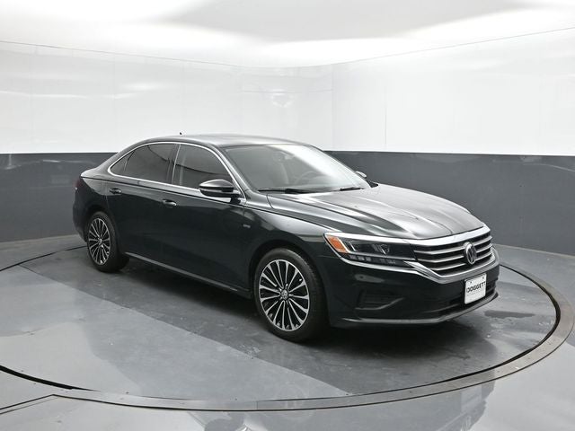2022 Volkswagen Passat 2.0T Limited Edition