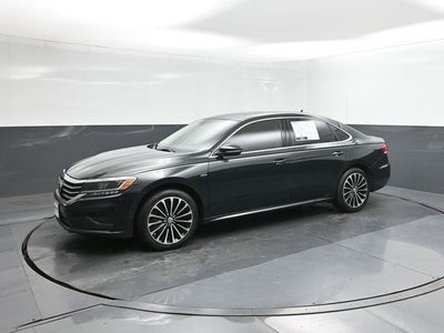 2022 Volkswagen Passat 2.0T Limited Edition