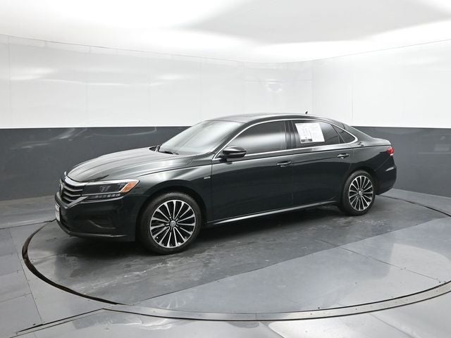 2022 Volkswagen Passat 2.0T Limited Edition
