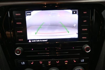 2022 Volkswagen Passat 2.0T Limited Edition