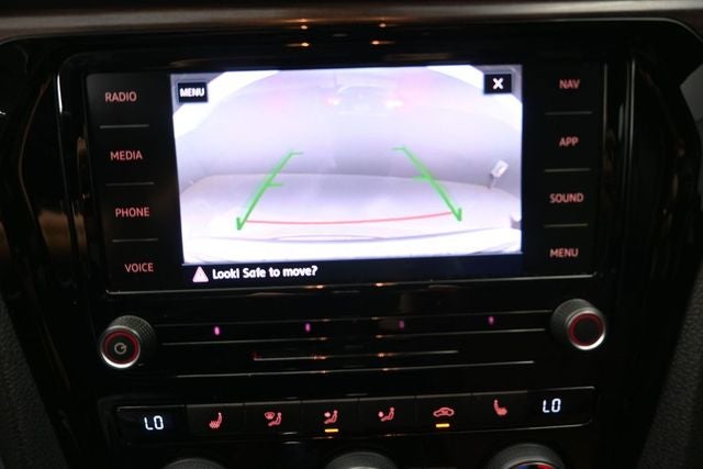 2022 Volkswagen Passat 2.0T Limited Edition