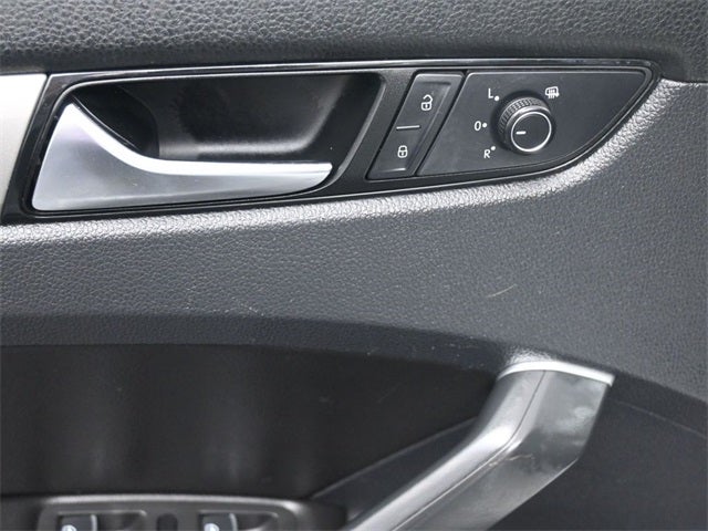 2022 Volkswagen Passat 2.0T SE