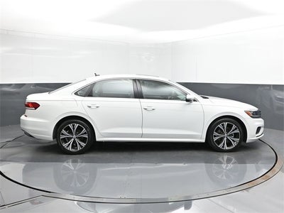 2022 Volkswagen Passat 2.0T SE