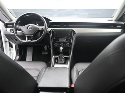 2022 Volkswagen Passat 2.0T SE