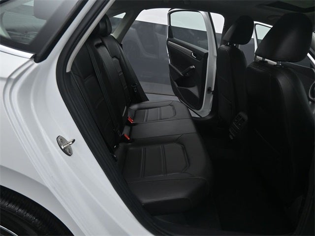 2022 Volkswagen Passat 2.0T SE