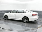 2022 Volkswagen Passat 2.0T SE