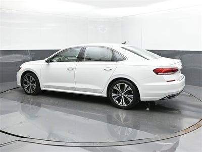 2022 Volkswagen Passat 2.0T SE