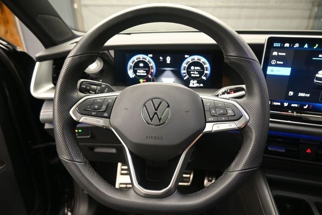 2025 Volkswagen Tiguan 2.0T SE R-Line Black