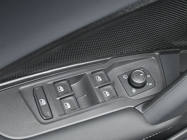 2025 Volkswagen Tiguan 2.0T SEL R-Line