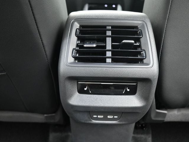2025 Volkswagen Tiguan 2.0T SEL R-Line
