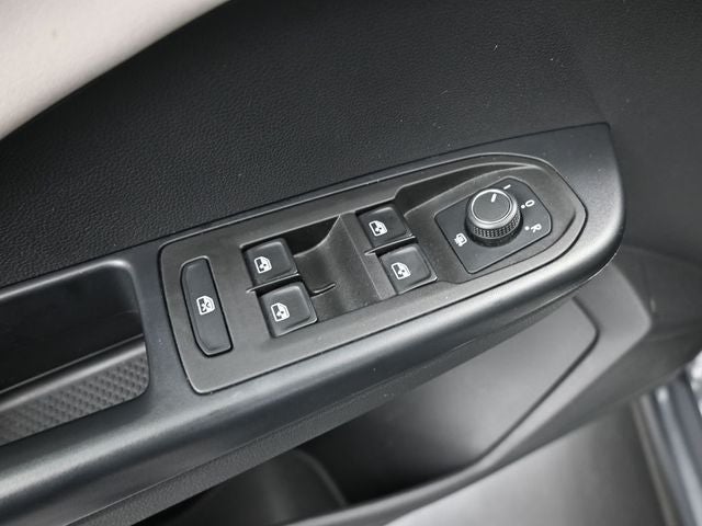 2025 Volkswagen Taos 1.5T SE SE