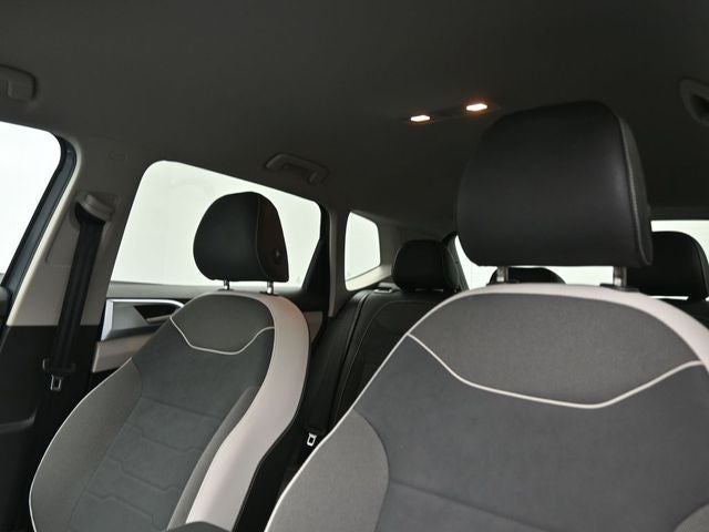 2025 Volkswagen Taos 1.5T SE SE