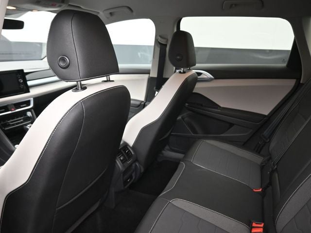 2025 Volkswagen Taos 1.5T SE SE