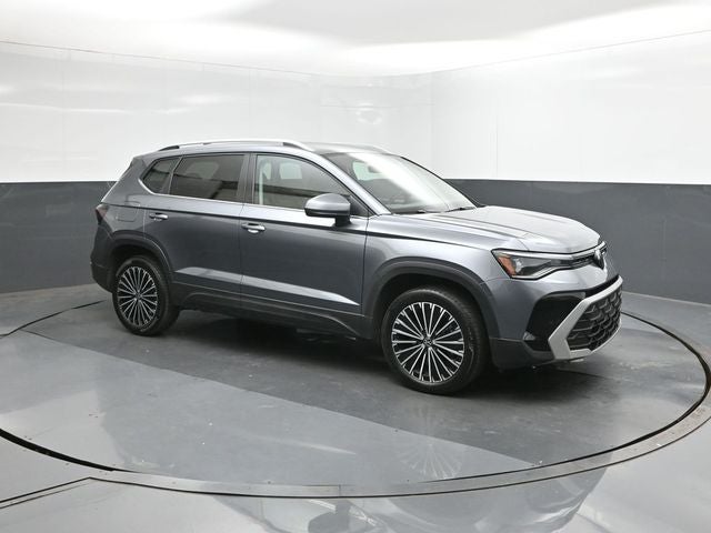 2025 Volkswagen Taos 1.5T SE SE