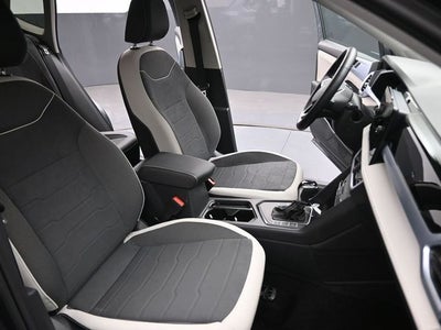 2025 Volkswagen Taos 1.5T SE SE