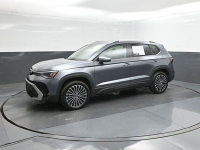 2025 Volkswagen Taos 1.5T SE SE