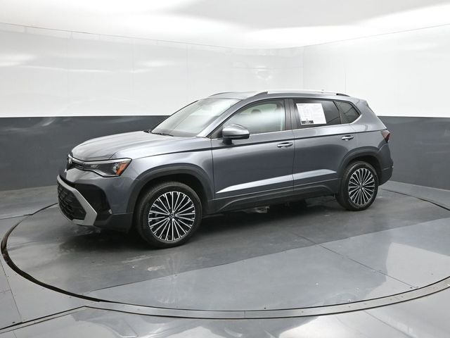2025 Volkswagen Taos 1.5T SE SE