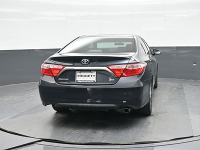 2017 Toyota Camry SE