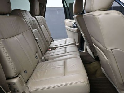 2015 Lincoln Navigator Base