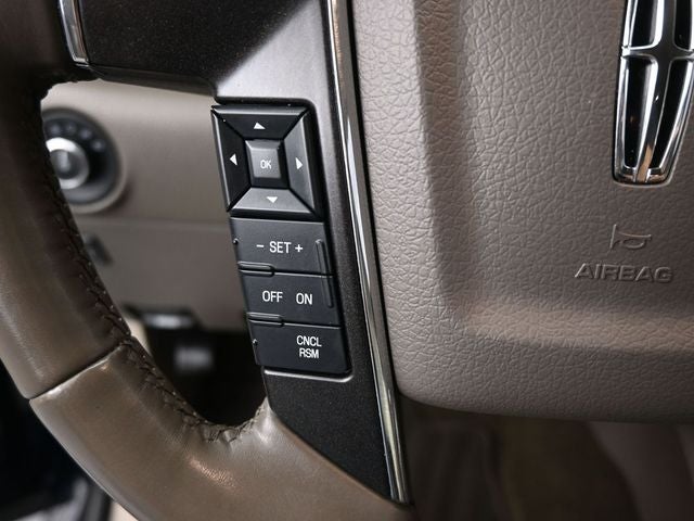 2015 Lincoln Navigator Base