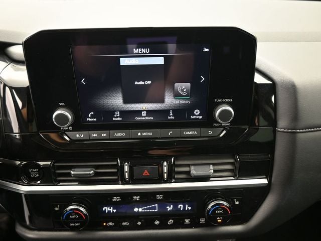 2025 Nissan Pathfinder SV 4WD