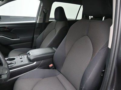 2025 Toyota Highlander LE