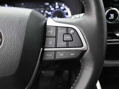 2025 Toyota Highlander LE