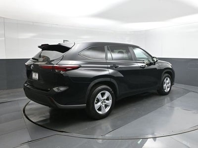2025 Toyota Highlander LE