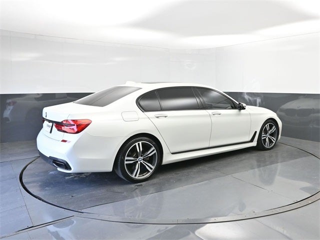 2019 BMW 7 Series 740i