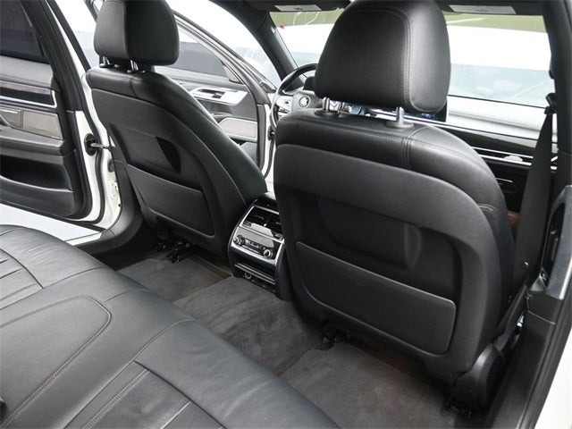 2019 BMW 7 Series 740i