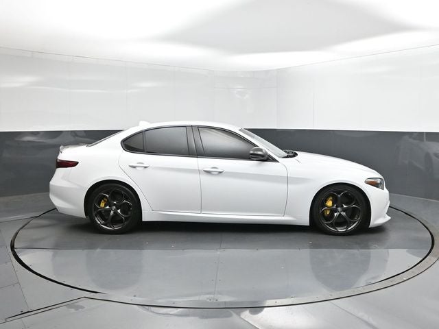 2019 Alfa Romeo Giulia Base