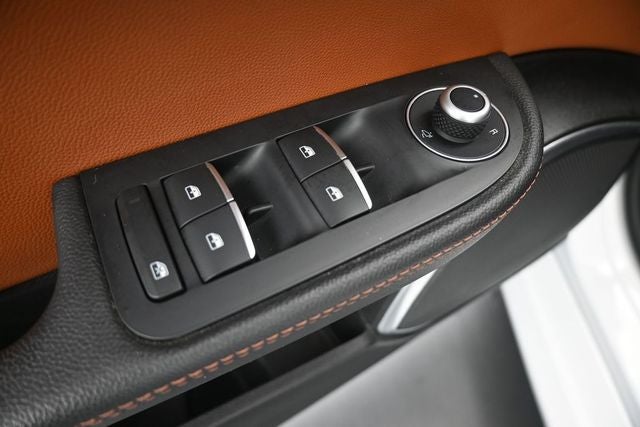2019 Alfa Romeo Giulia Base
