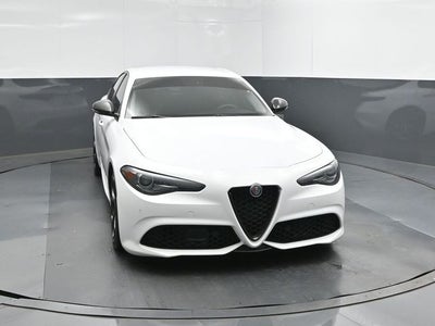 2019 Alfa Romeo Giulia Base
