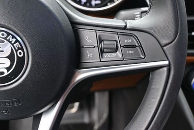 2019 Alfa Romeo Giulia Base