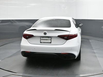 2019 Alfa Romeo Giulia Base