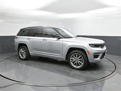 2022 Jeep Grand Cherokee Summit