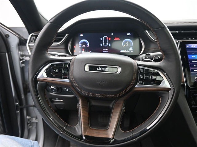 2022 Jeep Grand Cherokee Summit