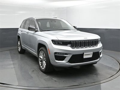 2022 Jeep Grand Cherokee Summit
